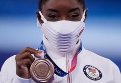 ABD'li cimnastikçi Simone Biles denge aletinde 3. oldu