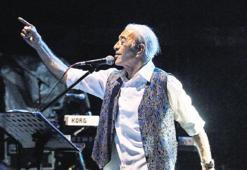 Sabahattin Ali’ye saygı duruşu...