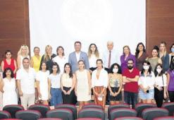 İZİKAD’dan İYTE’li gençlere burs
