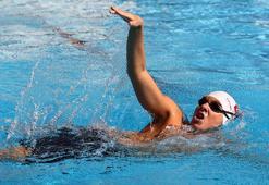 Günde 8 kilometre yüzen otizimli Artun, kulaçlarını milli forma için atıyor