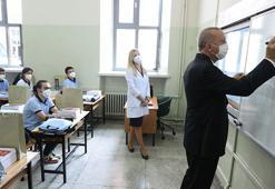 Son dakika! Cumhurbaşkanı Erdoğan: Yüz yüze eğitimi devam ettirmekte kararlıyız