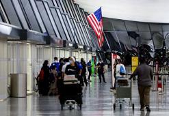 Afgan mültecileri ABD'ye getiren uçuşlara 'kızamık' engeli