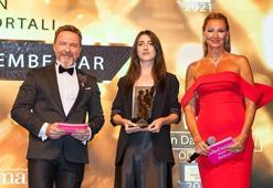Gelin Damat Dergisi 2021 Ödülleri sahiplerini buldu! PembeNar 'Yılın Kadın Portalı' seçildi