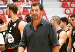 Pınar Karşıyaka - Büyükçekmece Basketbol: 76-64