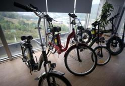 Düzce'de üretilen elektrikli motosiklet ve bisikletler dünya yollarında