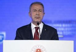 Bakan Akar'dan Preveze Deniz Zaferi yıl dönümü mesajı