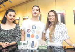 Kitap sayfasından kartpostala ödül