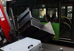 Yük asansörünün sepeti, belediye otobüsüne çarptı: 1 yaralı