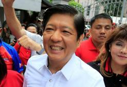 Eski diktatörün oğlu Filipinler seçimlerinde aday oluyor