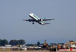 Alitalia son uçuşuyla faaliyetlerini noktaladı