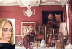 Boşanmasını anlattı hayranlarını ağlattı