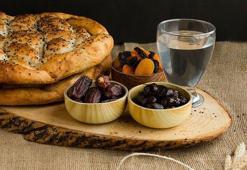 Mevlid Kandili'nde ne yapılır, oruç tutulur mu? Mevlid Kandili'nde nasıl ibadet yapılır?