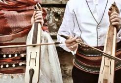 Karadeniz şarkısında olması zorunlu olan özellikler