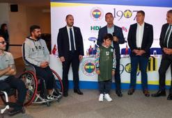 Fenerbahçe'de devir teslim töreni