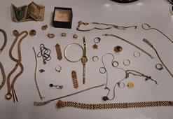 Refakatçi koltuğundan servet çıktı