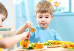 Çocuklara bilinçsiz vitamin kullandırılmamalı!