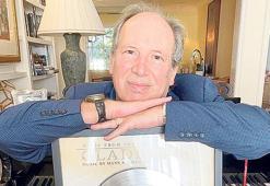 Filmlere ruhunu üfleyen adam