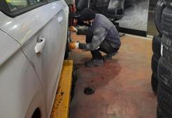 Lastikçilerde kış lastiği mesaisi başladı