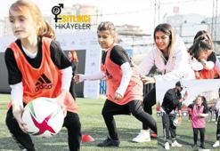 Önyargılara ilk şut kızlardan
