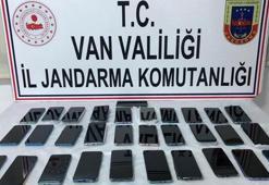 Van’da 31 adet kaçak cep telefonu ele geçirildi