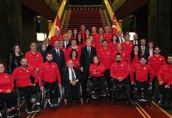 Cumhurbaşkanı Erdoğan, milli sporcuları kabul etti
