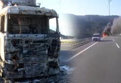 Kuzey Marmara Otoyolu'nda seyir halindeki TIR'da yangın çıktı