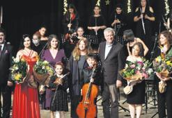 Narlıdere’de çocukların performansı büyüledi