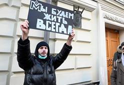 Rusya'nın tarihindeki 'rahatsız edici' olayları araştıran ve kapatılan insan hakları kuruluşu: Memorial