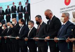 Bakan Ersoy 2. Yeditepe Bienali'nin açılışına katıldı