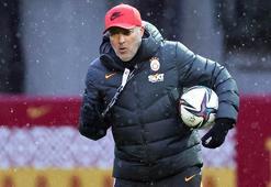 Galatasaray, yeni teknik direktör Domenec Torrent yönetiminde çift idman gerçekleştirdi