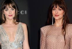 Dakota Johnson: Sette soyunmak büyük sorun
