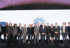 Anadolu Ödülleri ustalara gitti