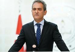 Bakan Özer'den trafik kazasında hayatını kaybeden öğretmenler için taziye mesajı