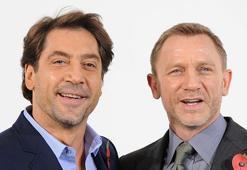 Javier Bardem: Daniel Craig için pastadan kadın kıyafetiyle çıkmıştım!