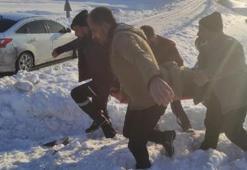 İran'dan gelen yük treni, hemzemin geçitte kamyonete çarptı: 1 yaralı