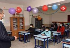 Bugün okul var mı, 15 tatil uzatıldı mı? 7 Şubat Pazartesi okullar açılıyor mu, yarım gün mü?