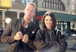 Selena’ya övgüler