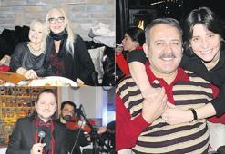 Şarkılar, Ferdi Özbeğen’e söylendi