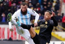 Erzurumsporlu futbolcu Aykut Demir'in hareketi tepki çekti! İlk açıklama geldi