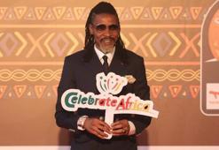 Rigobert Song, Kamerun Milli Takımı'nın yeni teknik direktörü oldu