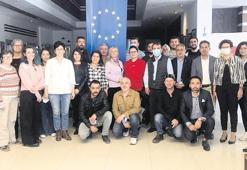 Şiddetin izleyicisi olmayın