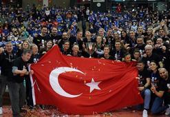 Eczacıbaşı Dynavit, CEV Kupası'nda şampiyon