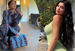 Kylie Jenner 600 bin TL’lik ayakkabı koleksiyonunu paylaştı
