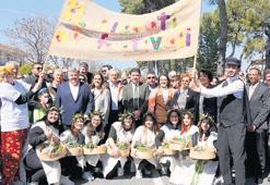 Alaçatı, iki yıl sonra festivalle doldu taştı