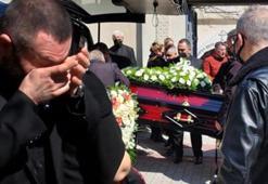 Rober Hatemo babasının cenazesinde gözyaşlarına hakim olamadı