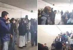 Ulaşım zammını turnikelerden atlayarak protesto ettiler