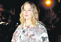 Gözyaşlarını tutamadı