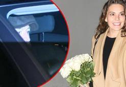 Önder Öztarhan'dan Aslı Enver'e beyaz gül!