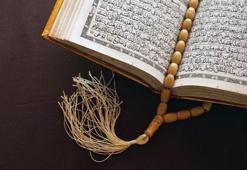YATSI EZANI KAÇTA OKUNUYOR? Yatsı namazı saat kaçta, nasıl kılınır, kaç rekat? Diyanet Yatsı Namazı Kılınışı