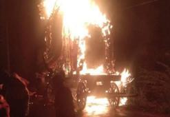 Hindistan'da facia! Dini törende 11 kişi elektrik akımına kapılarak öldü